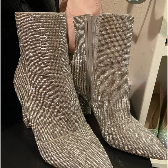 Steve Madden Shoes Steve Madden Silver Platform Boots Womens